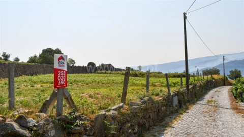 Terreno para Venda em Sande e São Lourenço