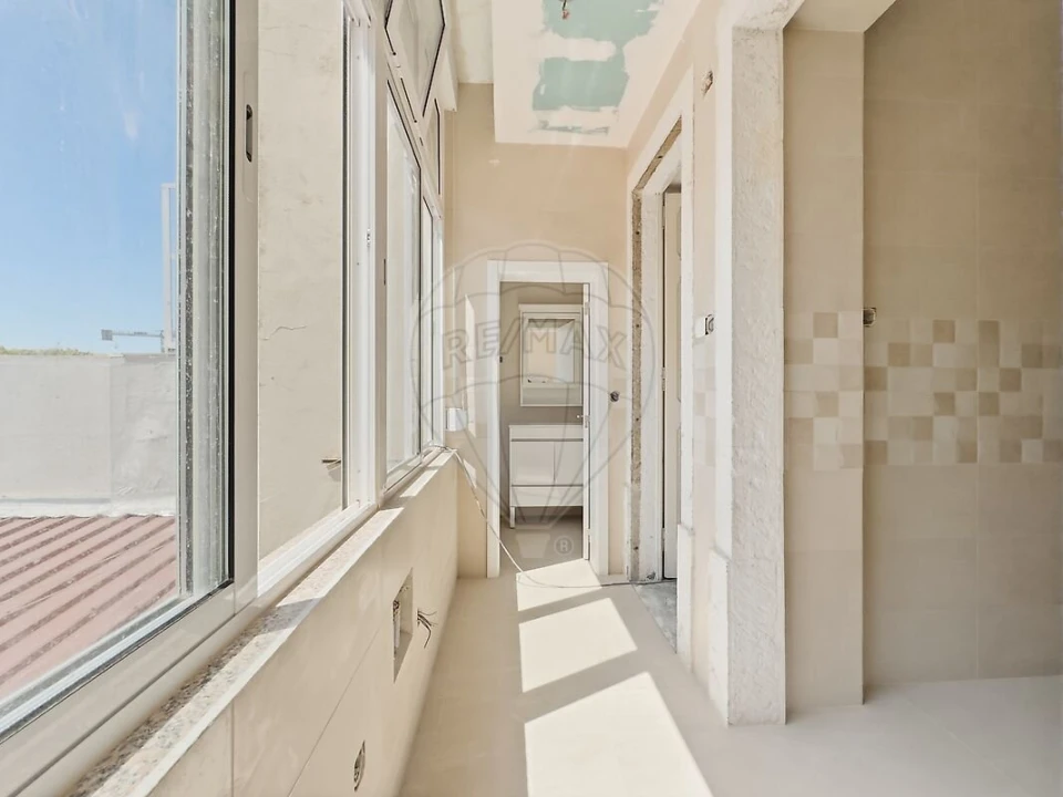 Apartamento T2 para Venda em Campo de Ourique Foto 10