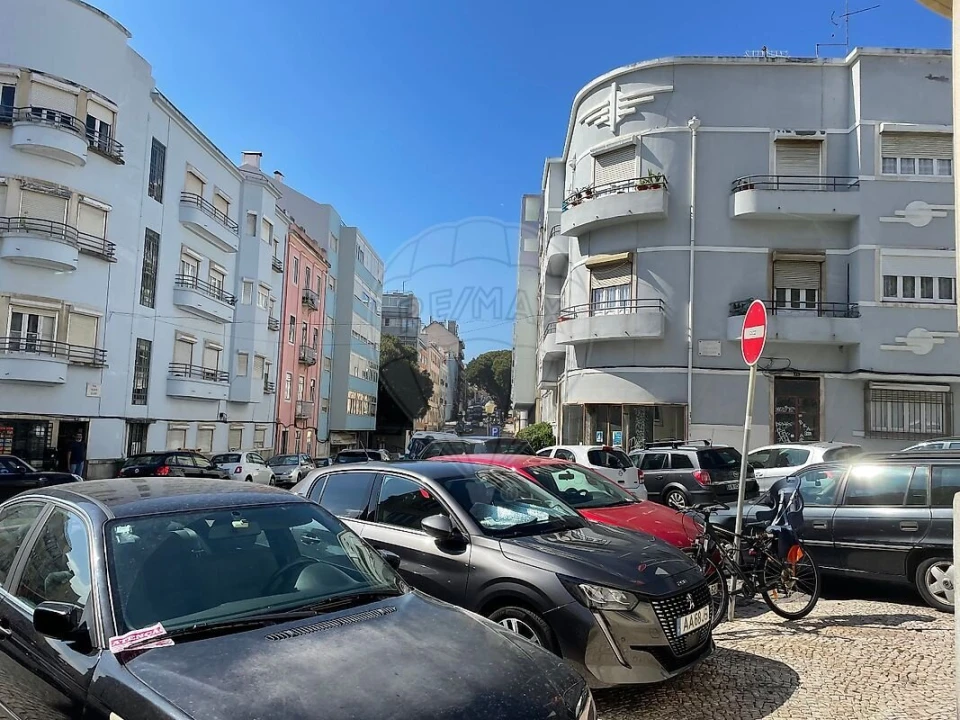 Apartamento T2 para Venda em Alcantara Foto 25