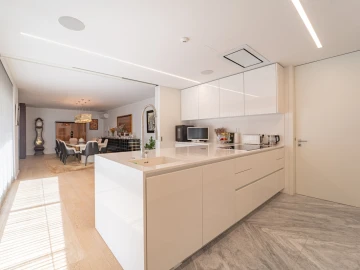 Apartamento T4 para Venda em Aldoar, Foz do Douro e Nevogilde