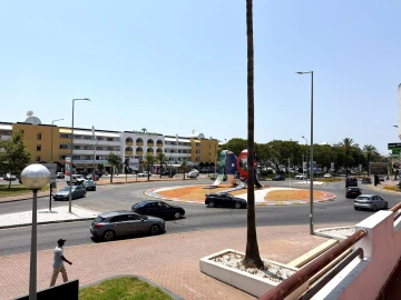 Loja para Venda em Albufeira e Olhos de Água