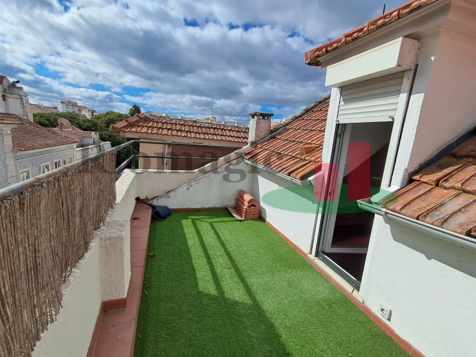 Apartamento T2 para Arrendamento em Misericórdia Foto 20