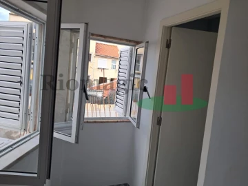 Apartamento T2 para Arrendamento em Misericórdia