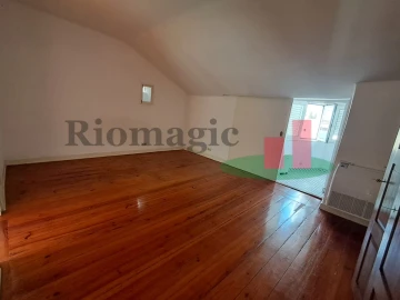 Apartamento T2 para Arrendamento em Misericórdia