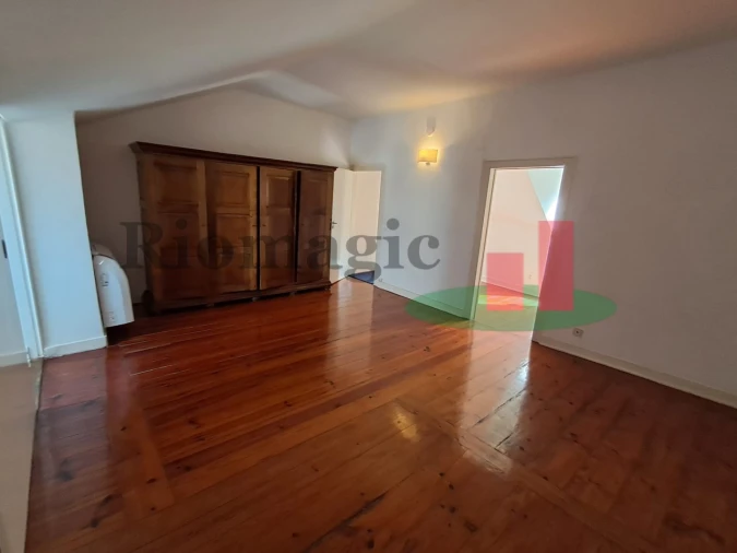 Apartamento T2 para Arrendamento em Misericórdia Foto 22