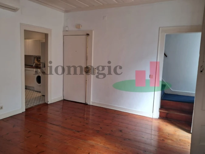 Apartamento T2 para Arrendamento em Misericórdia Foto 29