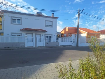 Moradia T3 para Venda em Silveira