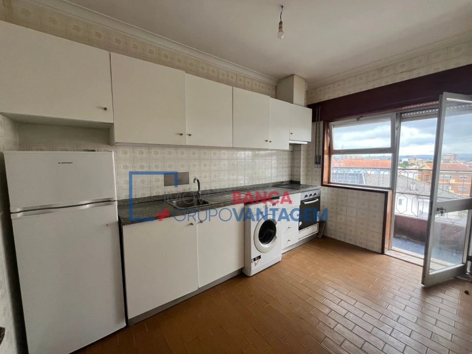 Apartamento T2 para Venda em Rio Tinto Foto 4