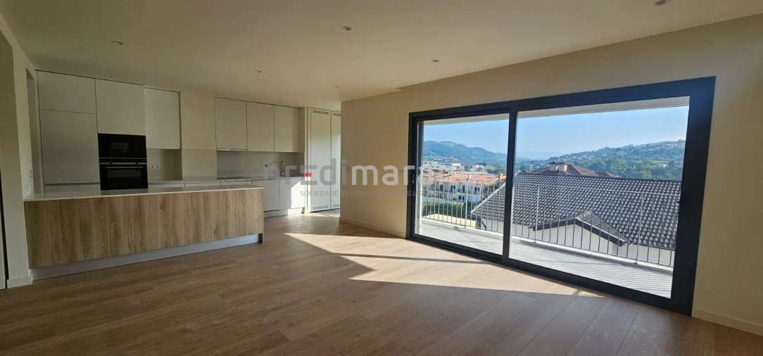 Apartamento T3 para Venda em Amarante (São Gonçalo), Madalena, Cepelos e Gatão Foto 2