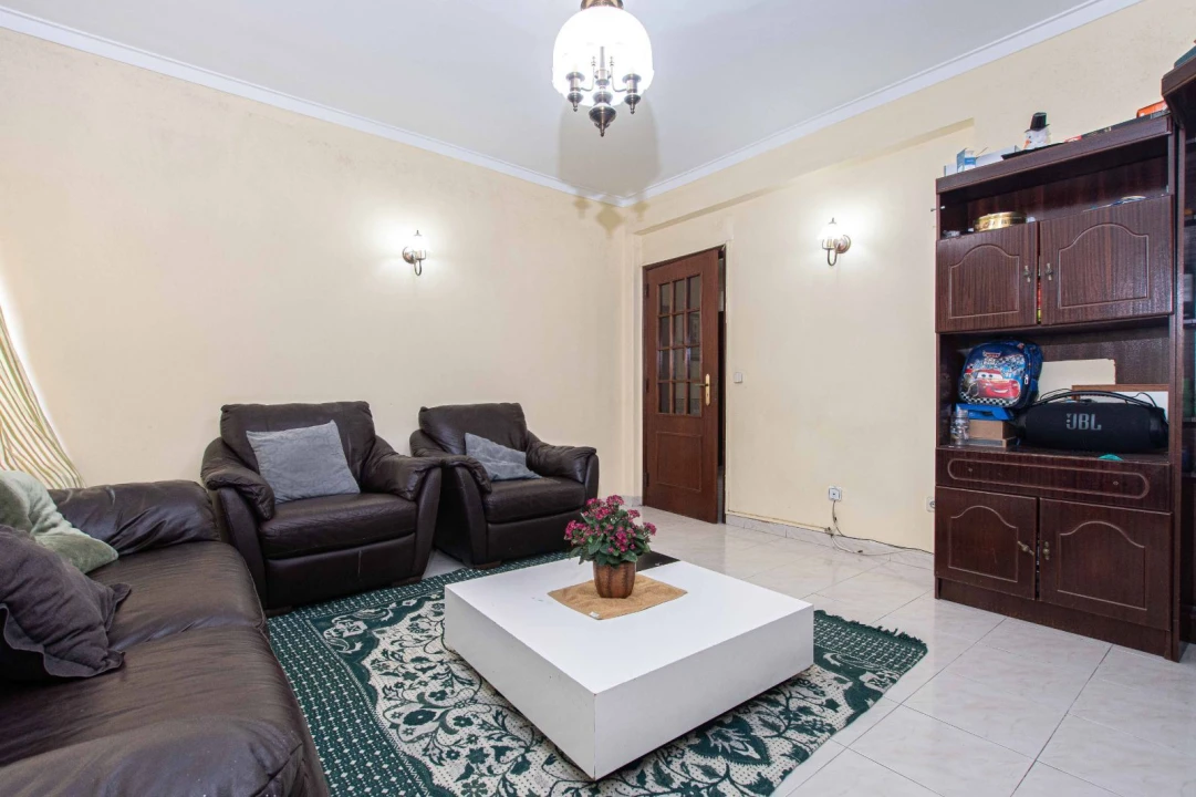 Apartamento T2 para Venda em Carregado e Cadafais Foto 9