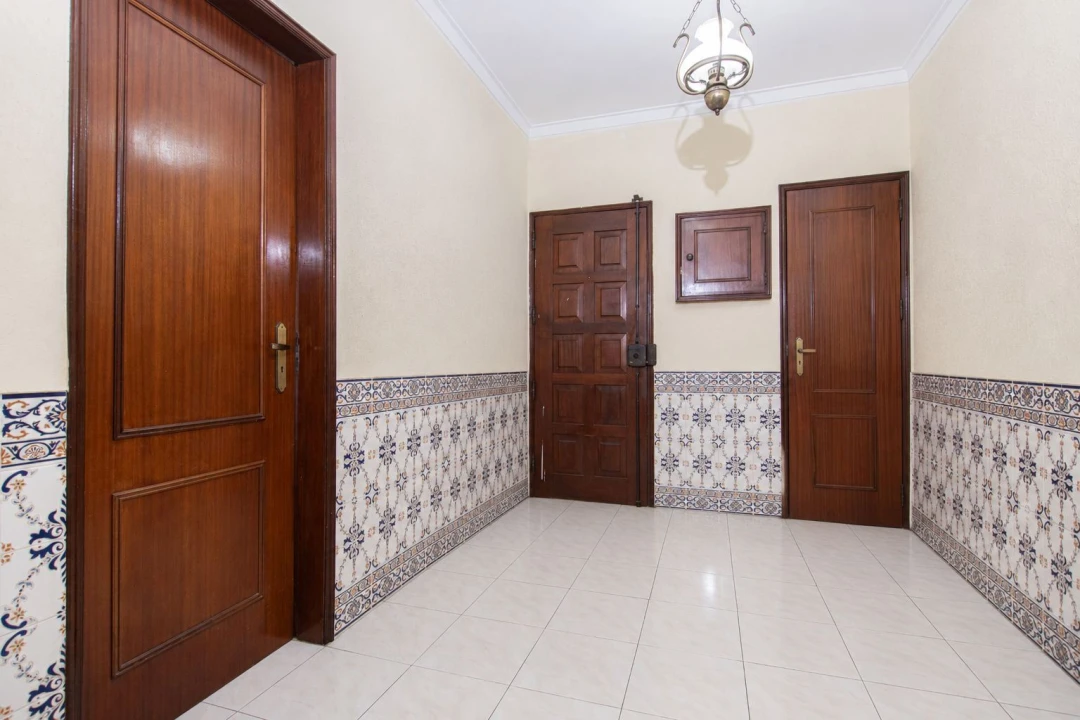 Apartamento T2 para Venda em Carregado e Cadafais Foto 16