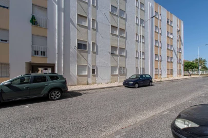 Apartamento T2 para Venda em Carregado e Cadafais