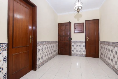 Apartamento T2 para Venda em Carregado e Cadafais