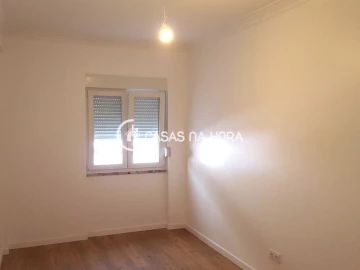 Apartamento T3 para Arrendamento em União das Freguesias de Setúbal