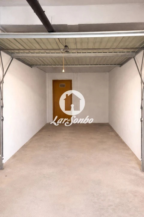 Apartamento T3 para Venda em Póvoa de Varzim, Beiriz e Argivai