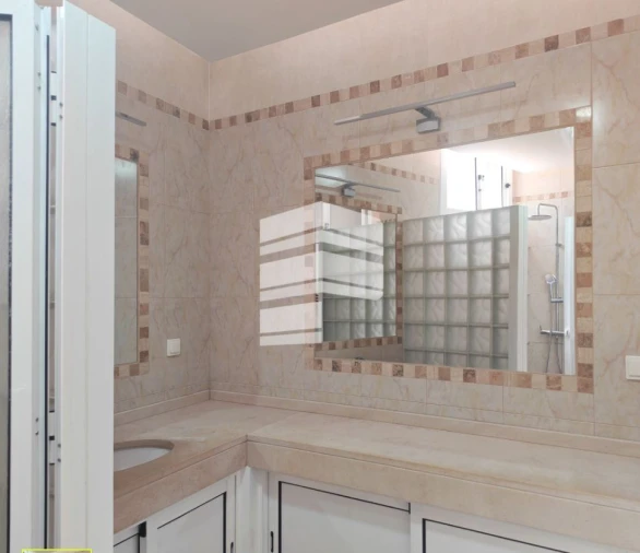 Apartamento T2 para Venda em Funchal (Santa Maria Maior) Foto 8