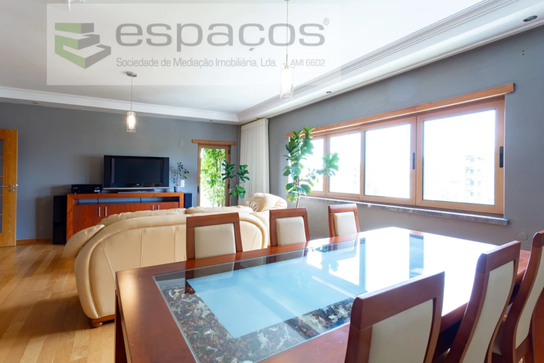 Apartamento T3 para Venda em Odivelas Foto 4
