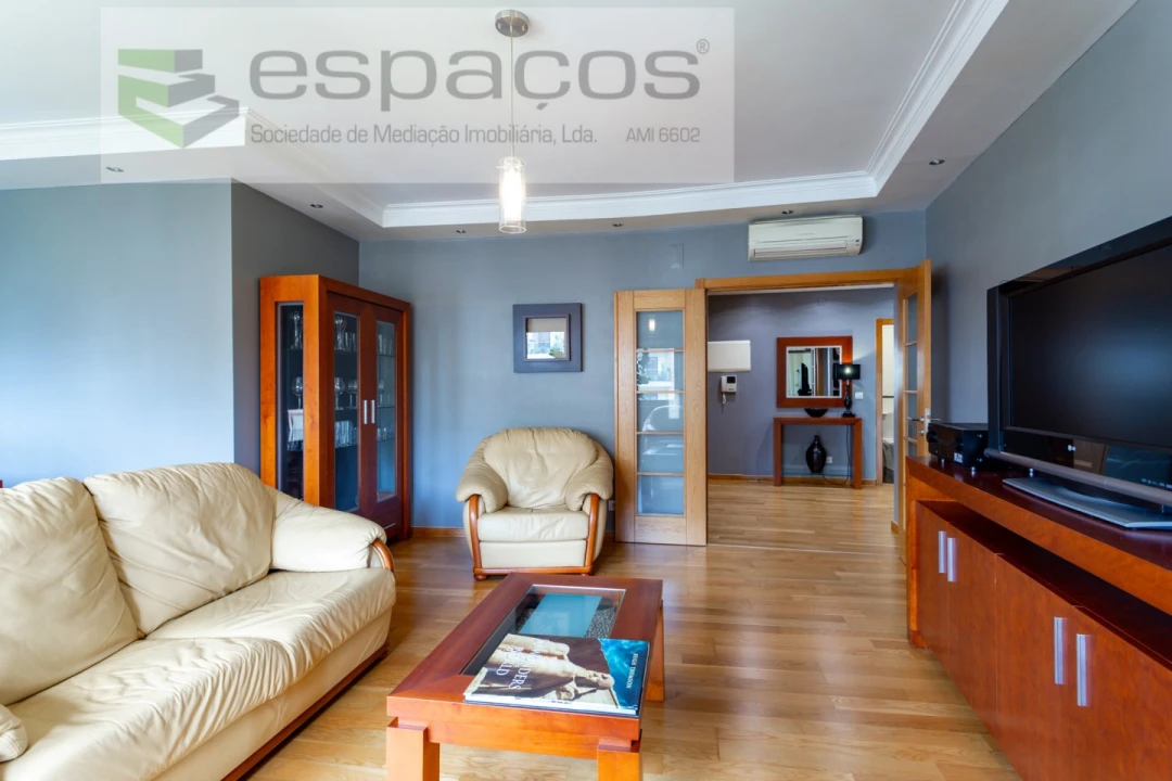 Apartamento T3 para Venda em Odivelas Foto 7