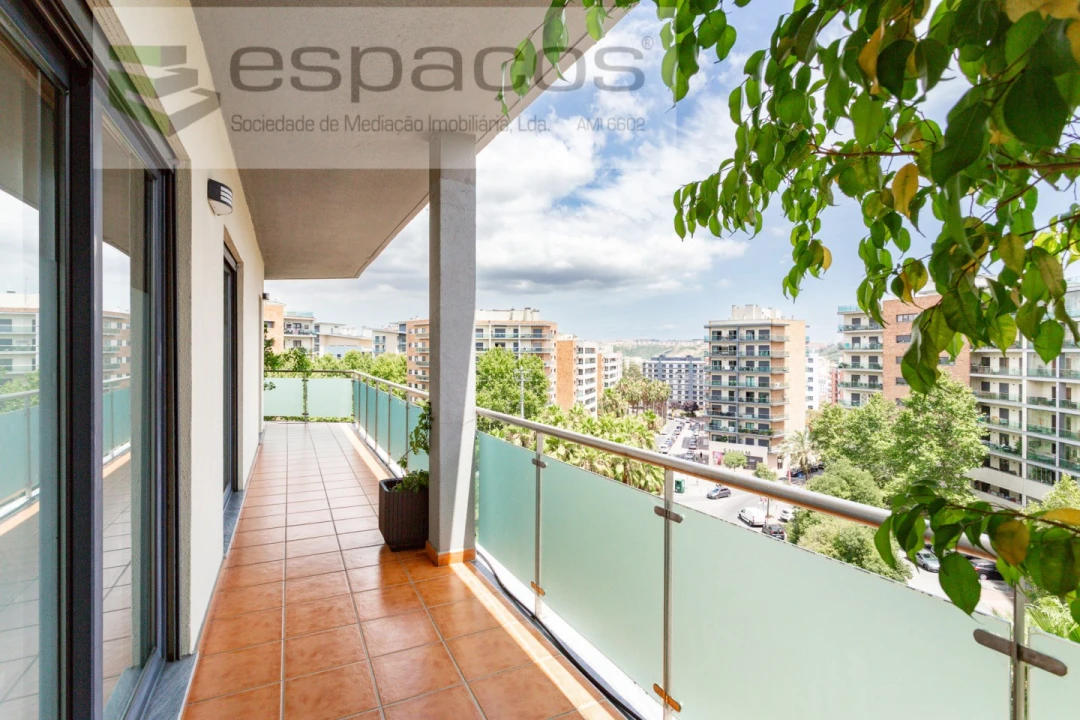 Apartamento T3 para Venda em Odivelas Foto 5