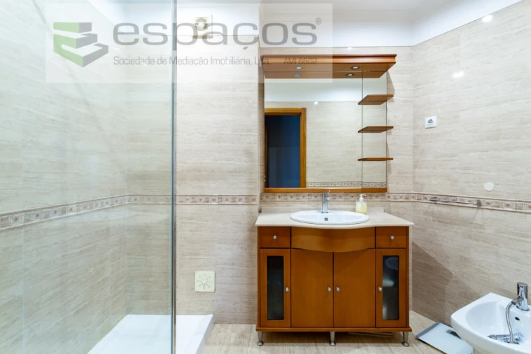 Apartamento T3 para Venda em Odivelas Foto 23