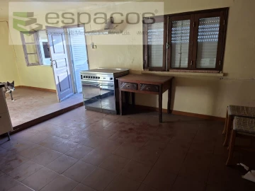 Moradia para Venda em Lavacolhos