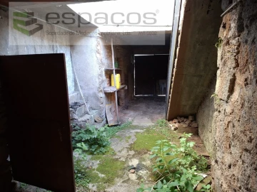 Moradia para Venda em Lavacolhos