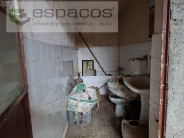 Moradia para Venda em Lavacolhos