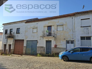 Moradia para Venda em Lavacolhos