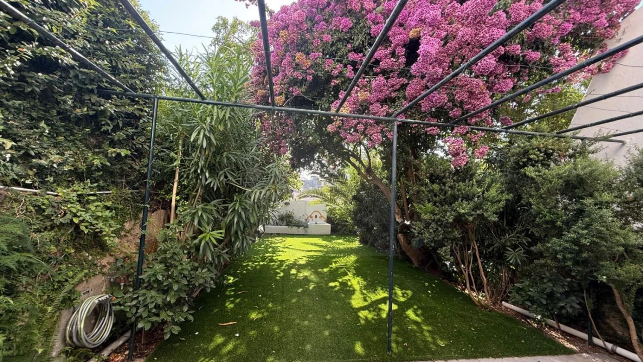 Moradia T4 para Arrendamento em Estrela Foto 34