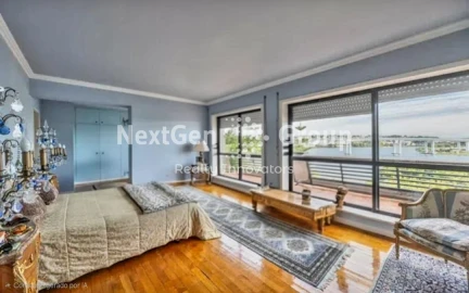 Apartamento T5 para Venda em Campanhã