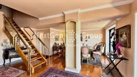 Apartamento T5 para Venda em Campanhã