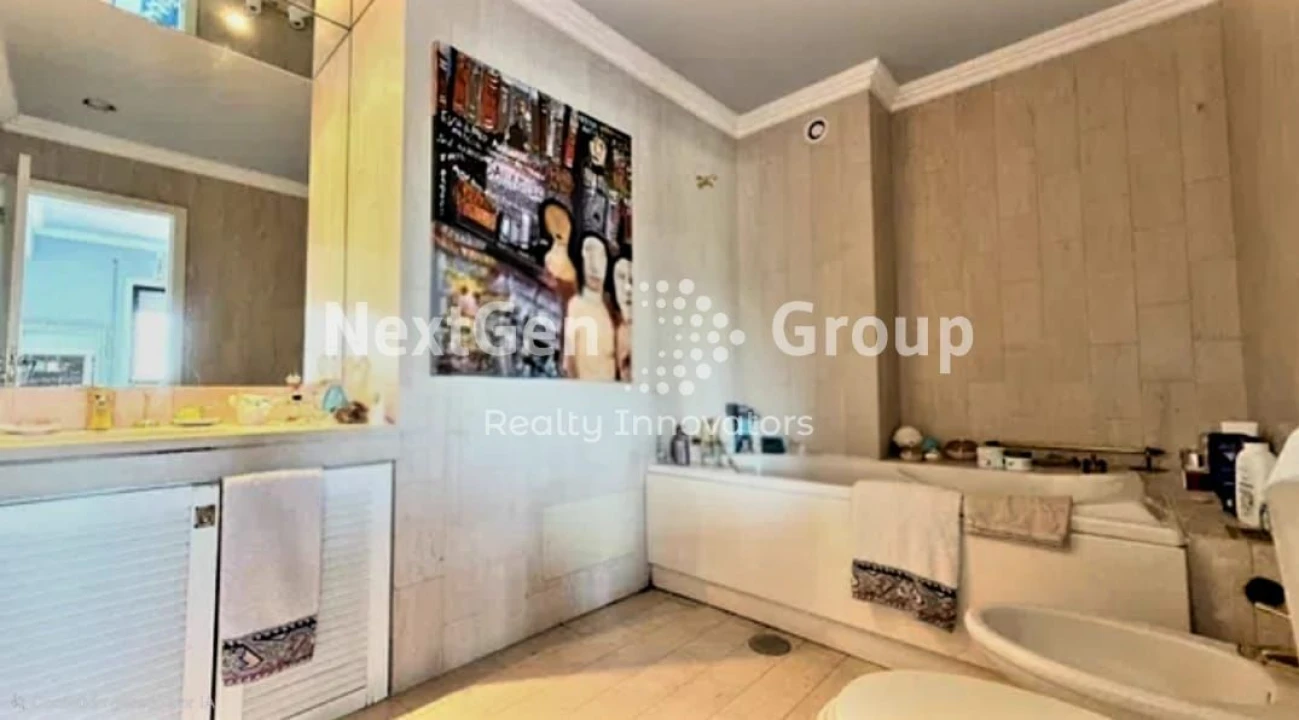 Apartamento T5 para Venda em Campanhã Foto 28