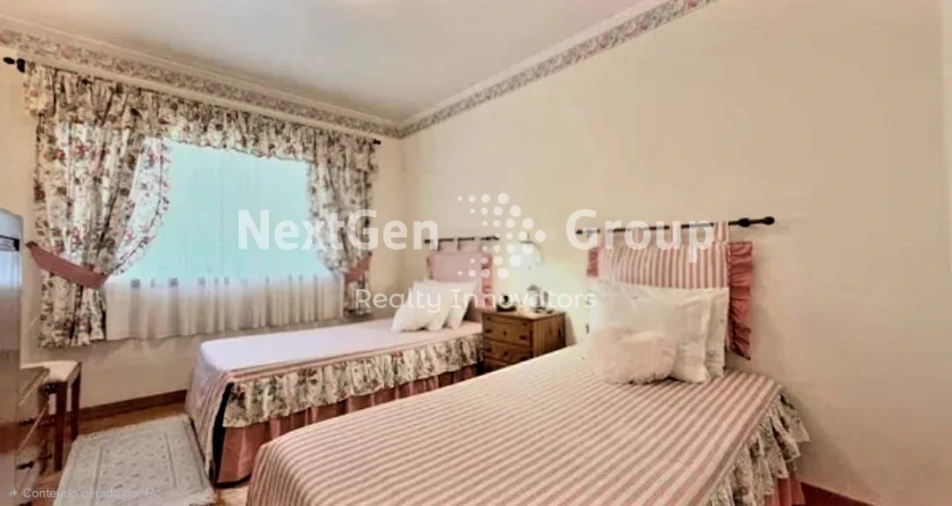 Apartamento T5 para Venda em Campanhã Foto 23