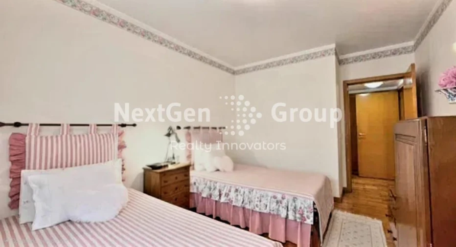 Apartamento T5 para Venda em Campanhã Foto 22
