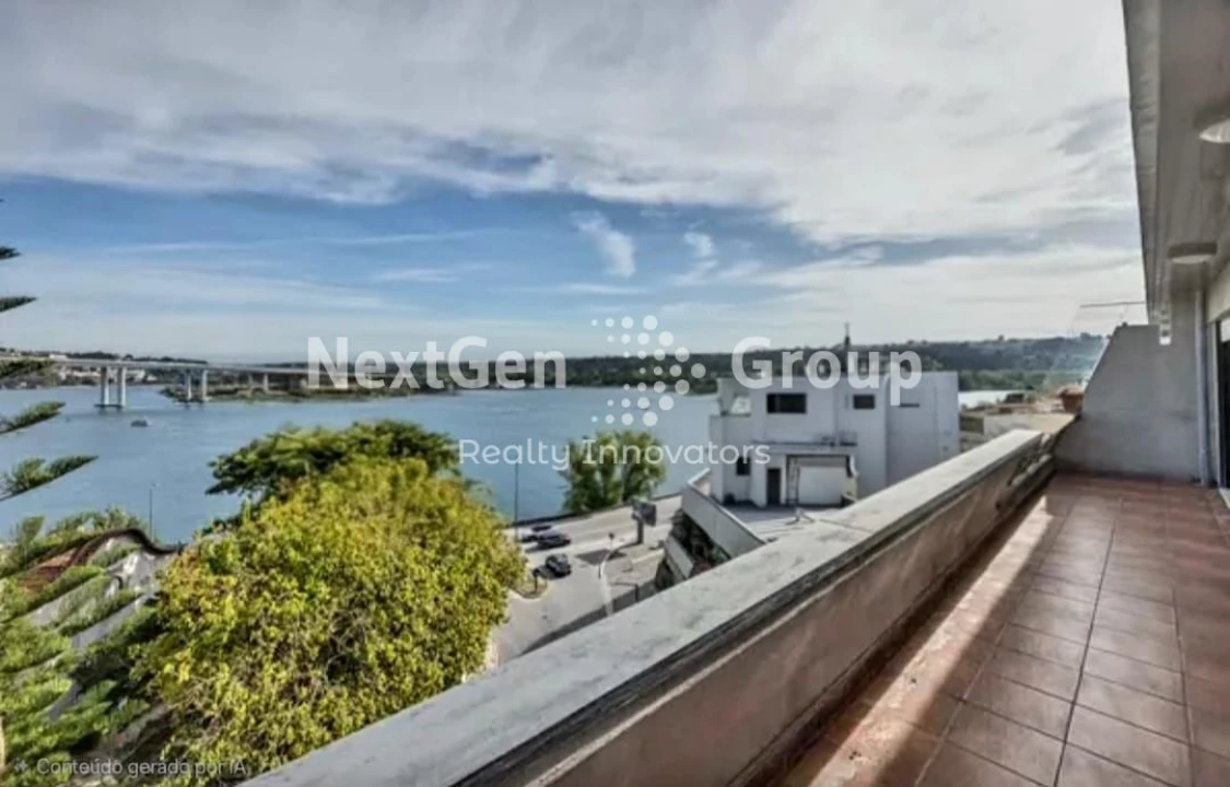 Apartamento T5 para Venda em Campanhã Foto 11