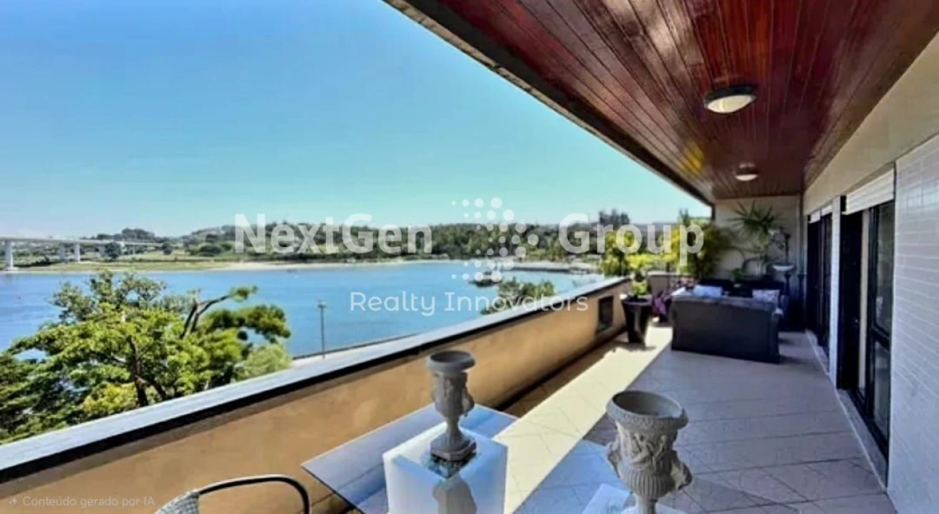 Apartamento T5 para Venda em Campanhã Foto 7
