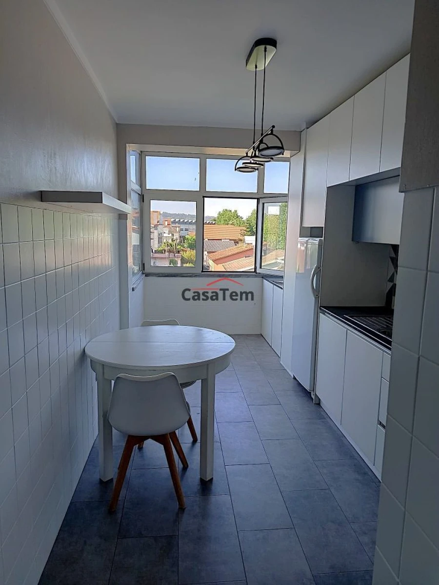 Apartamento T3 para Venda em Abraveses Foto 2