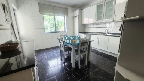 Moradia T4 para Venda em Nogueira, Fraião e Lamaçães