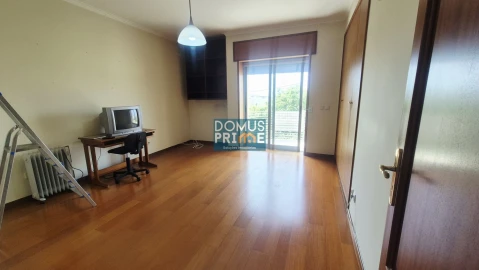 Moradia T4 para Venda em Nogueira, Fraião e Lamaçães