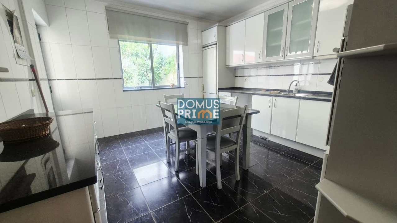 Moradia T4 para Venda em Nogueira, Fraião e Lamaçães Foto 7