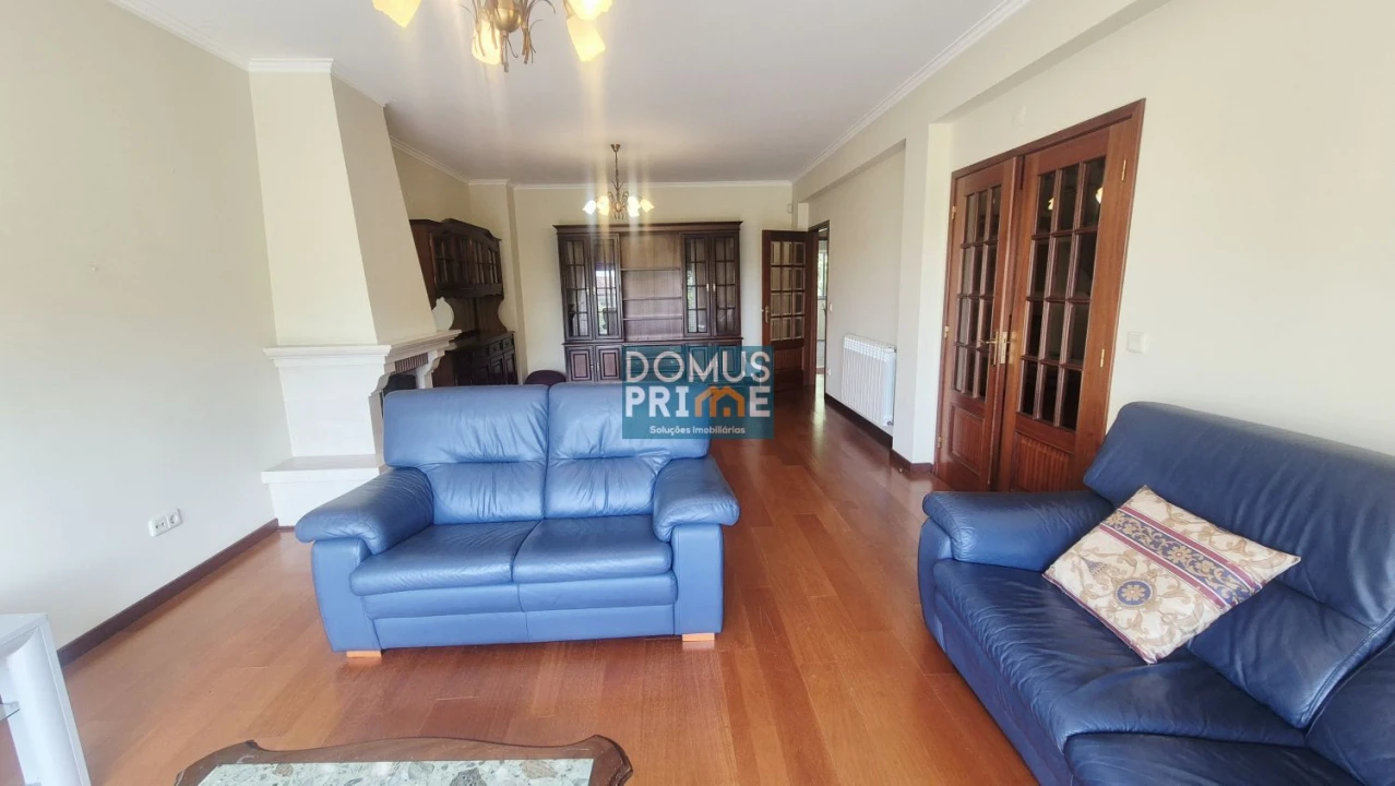 Moradia T4 para Venda em Nogueira, Fraião e Lamaçães Foto 3