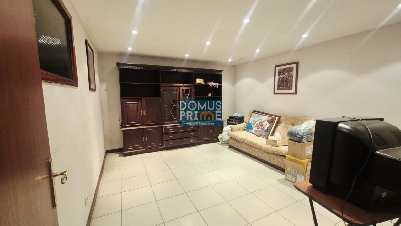 Moradia T4 para Venda em Nogueira, Fraião e Lamaçães Foto 21