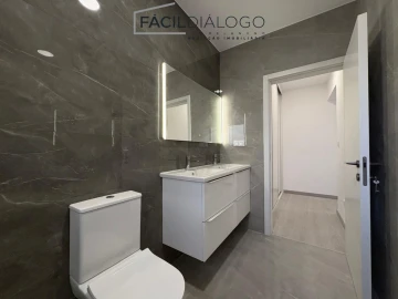 Apartamento T4 para Venda em Seixal, Arrentela e Aldeia de Paio Pires