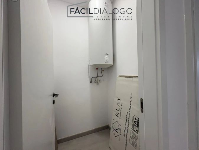 Apartamento T4 para Venda em Seixal, Arrentela e Aldeia de Paio Pires Foto 11
