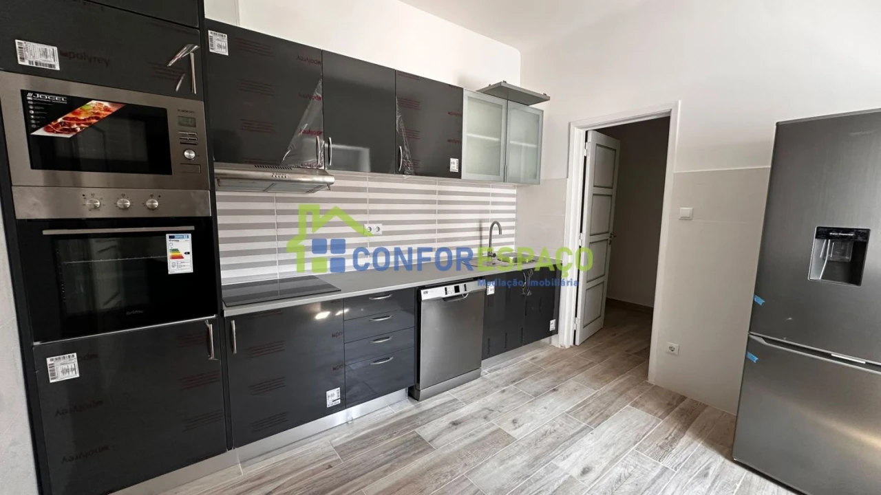 Apartamento T4 para Arrendamento em Castelo Branco Foto 4