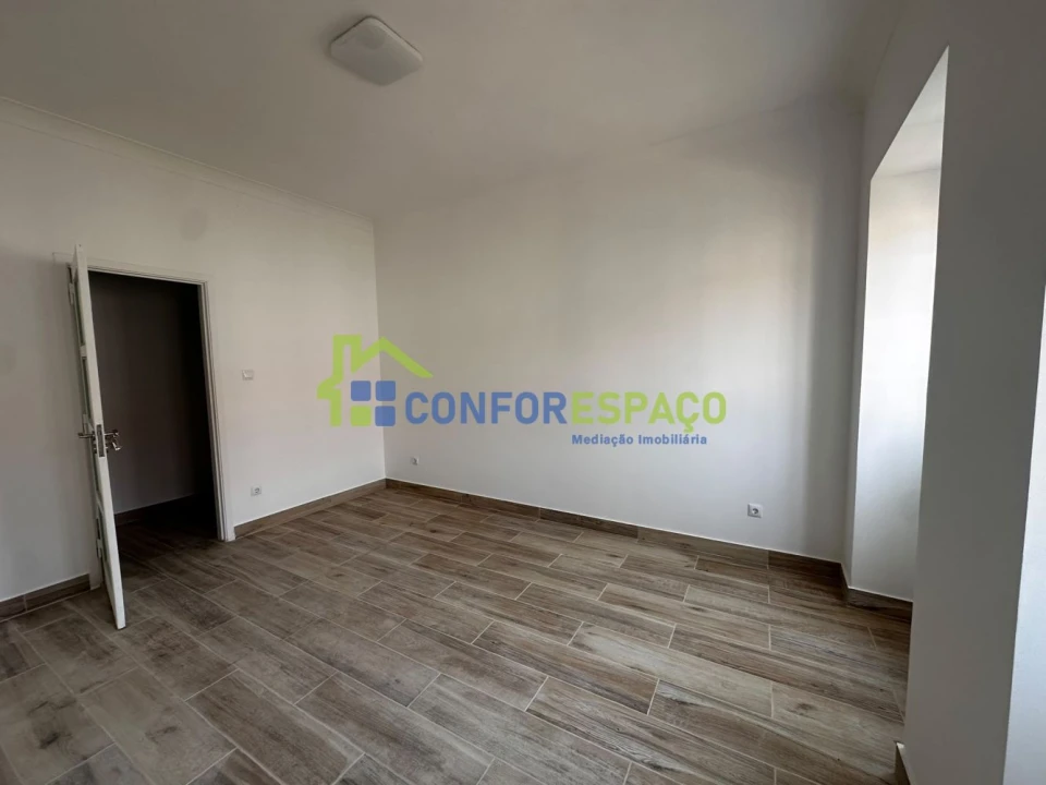 Apartamento T4 para Arrendamento em Castelo Branco Foto 23
