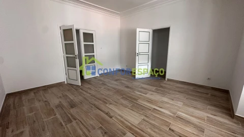 Apartamento T4 para Arrendamento em Castelo Branco