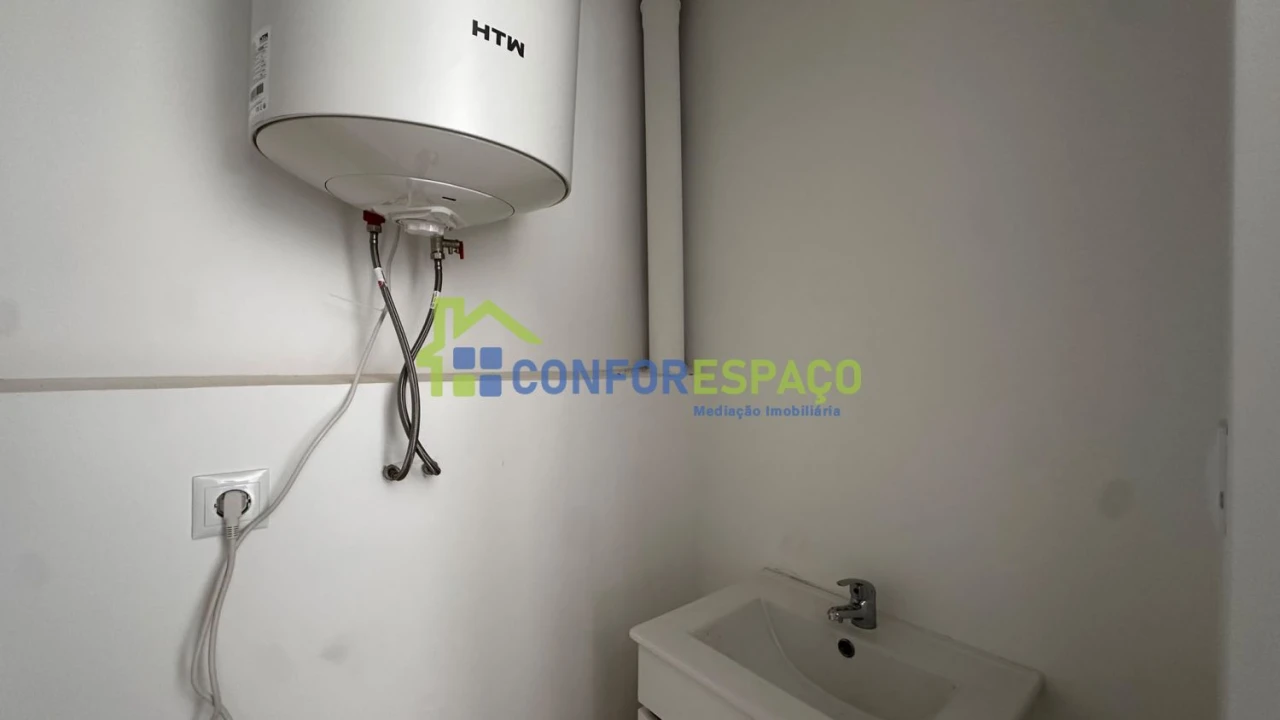 Apartamento T4 para Arrendamento em Castelo Branco Foto 11