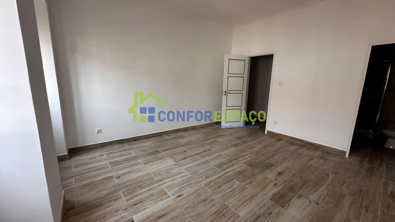 Apartamento T4 para Arrendamento em Castelo Branco Foto 12
