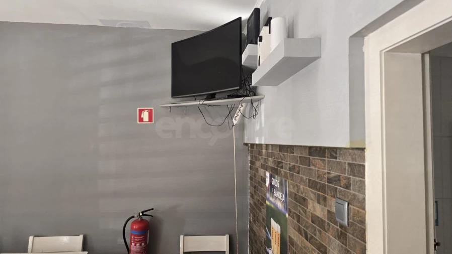 Loja para Trespasse em Águas Livres Foto 23